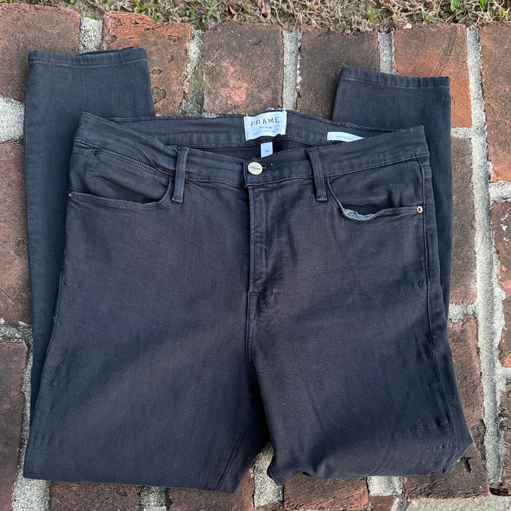 Frame black “Le high Skinny” Jeans size 32
